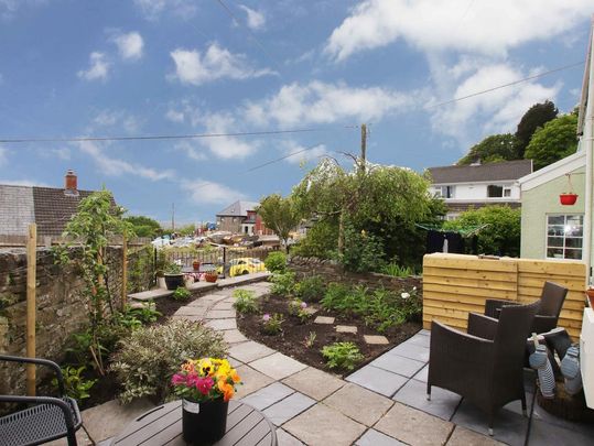 2 bedroom terraced house to rent - Photo 1