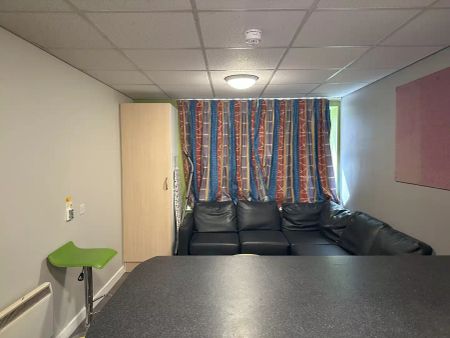 Gold En Suite - Photo 2