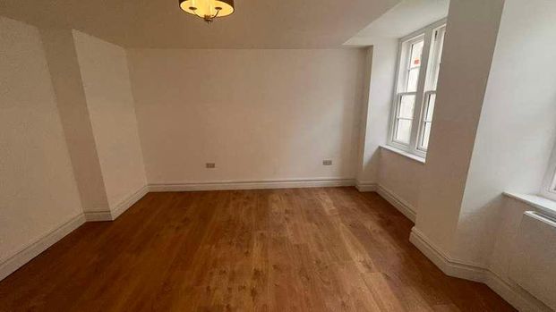 Claremont Crescent, Weston-super-mare, BS23 - Photo 1