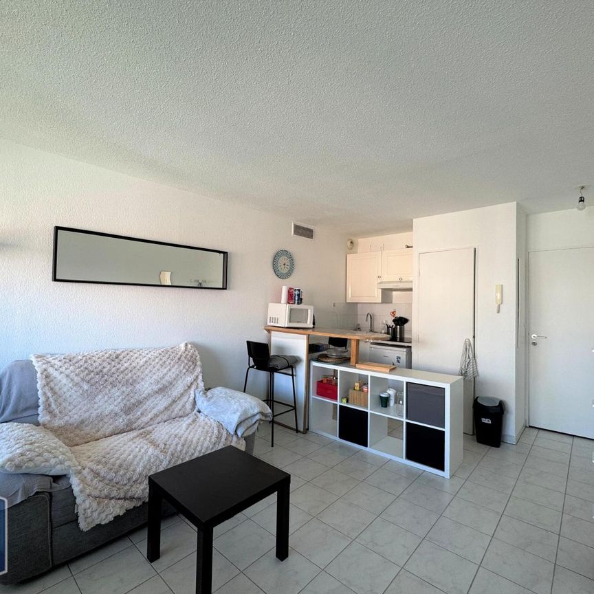 Location Appartement 2 pièces 33m² MARSEILLE 5ème - Photo 1