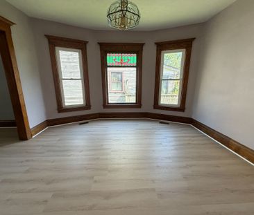 For Lease - 4712 Cookman Crescent, Niagara Falls, Ontario - Photo 1