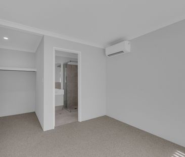 Four Bedroom Family Home in Kwinana Town Centre - Photo 4