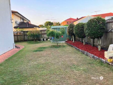 Modern Granny Flat in Prime Kuraby Location - Photo 3