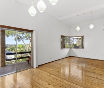 A Family Home with Breathtaking Views and Unmatched Convenience - Photo 6