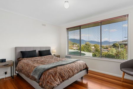 Lovely Home, Quiet Location - Photo 3