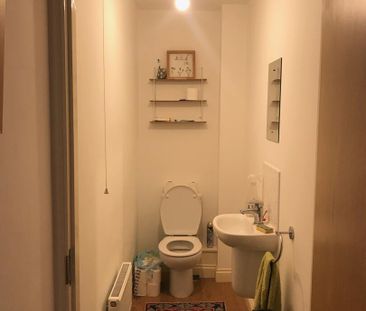 Bellway Close, Coalville, Leicester - Photo 2