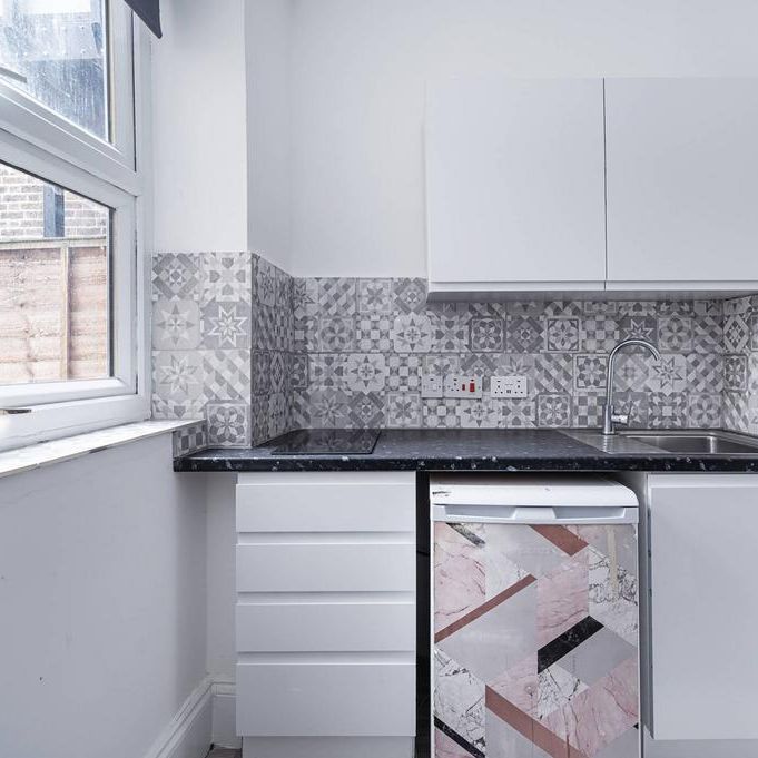 Studio to rent - Photo 2
