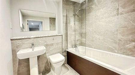 2 bedroom apartment to rent Castle Street, Luton, Bedfordshire, LU1 - Photo 4