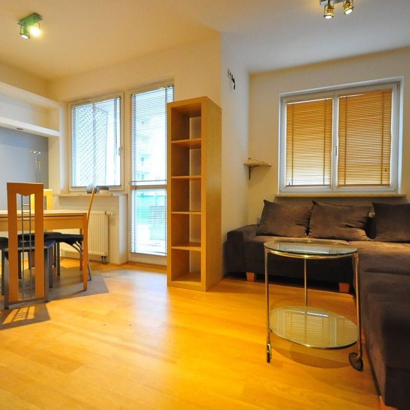 Ursynów Natolin, trzy pokoje, dwa balkony, garaż 64 m² - Photo 1