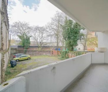 Zentral gelegene 2-Zimmer-Wohnung in Düsseldorf - Photo 2