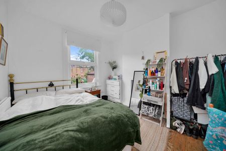 6 bedroom terraced house to rent - Photo 5