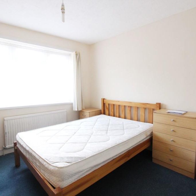 4 bedroom terraced house to rent - Photo 1