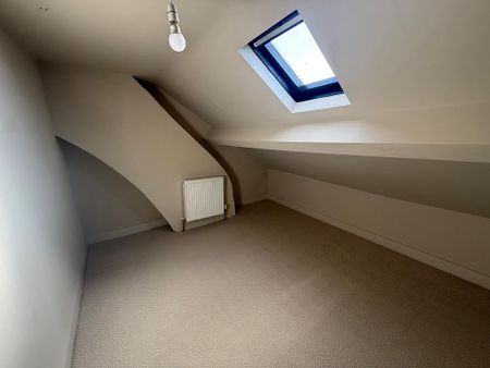 4 bedroom terraced house to rent - Photo 3