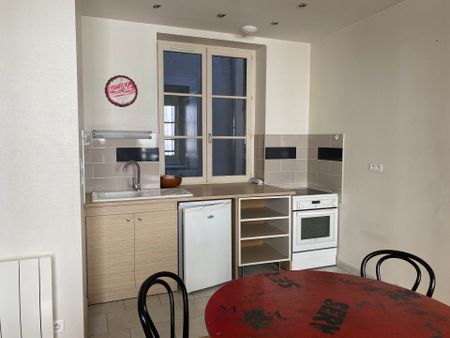 Location Appartement 2 pièces 43m² LYON 2ème - Photo 5