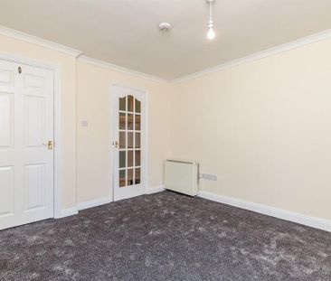 1 bedroom retirement property to rent - Photo 1