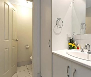 Adelaide CBD - Photo 2