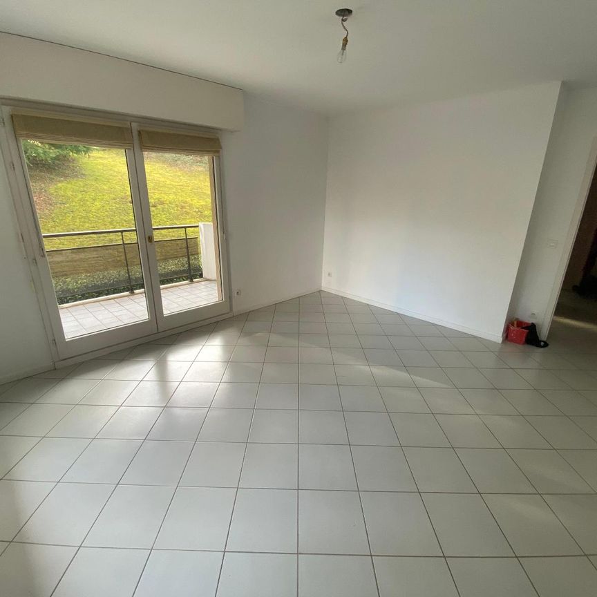 Location Appartement 2 pièces 47m² EVIAN LES BAINS 74500 - Photo 1