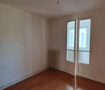Location Appartement 4 pièces 75m² PRIVAS 07000 - Photo 4