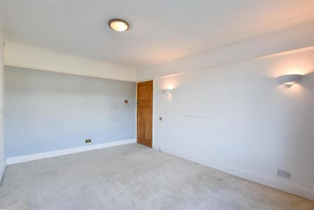 3 bedroom end of terrace house to rent - Photo 5