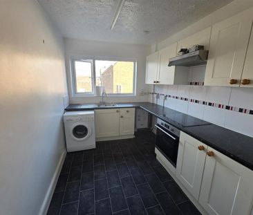 2 bedroom flat to rent - Photo 3