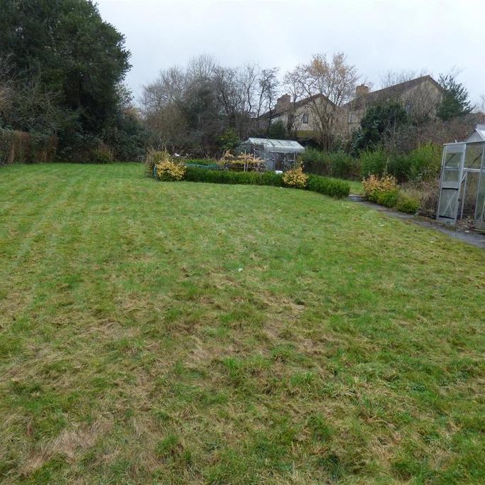 2 bedroom detached bungalow to rent - Photo 2