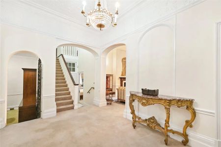 4 bedroom flat in 116 Knightsbridge - Photo 3