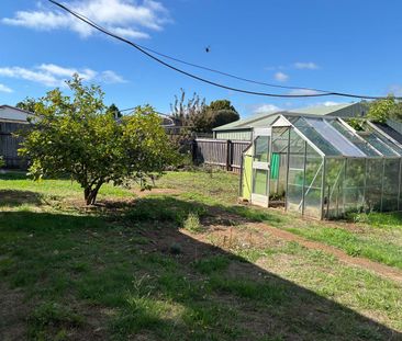 Three Bedroom Home - Photo 6