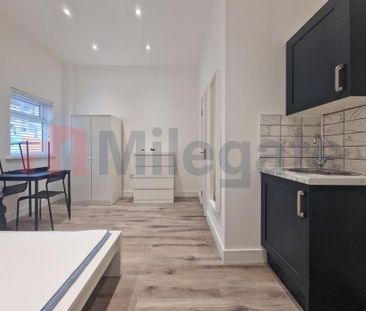 Studio to rent - Photo 3