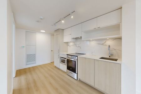 For Lease - 100 Queen Street Unit# 1803, Toronto, Ontario - Photo 2