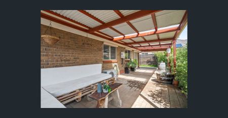 Perfect Coastal Lifestyle Two Bedroom Unit - Photo 3