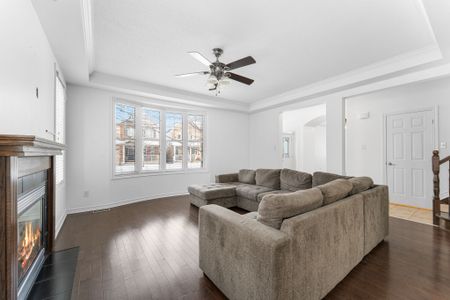 For Lease - 221 Kohilo Crescent, Stittsville - Munster - Richmond, Ontario - Photo 5