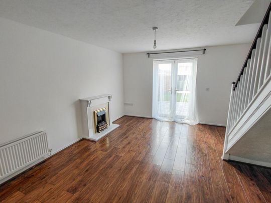 2 bedroom terraced house to rent - Photo 1