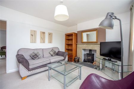 3 bedroom detached house to rent - Photo 2