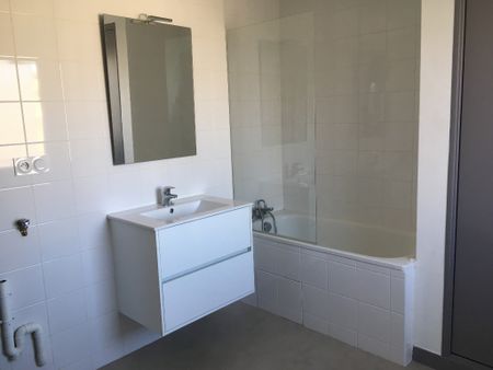 Location Appartement 2 pièces 40m² - Photo 4