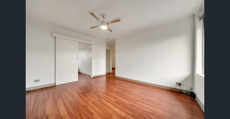 Outstanding Unit - Updated & Ready To Go! - Photo 4