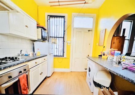 1 bedroom terraced to rent Roundhay View, Leeds, West Yorkshire, LS8 - Photo 4