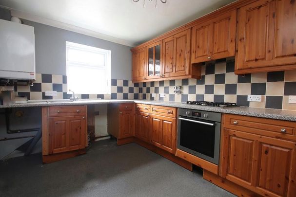 3 bedroom terraced house to rent - Photo 1