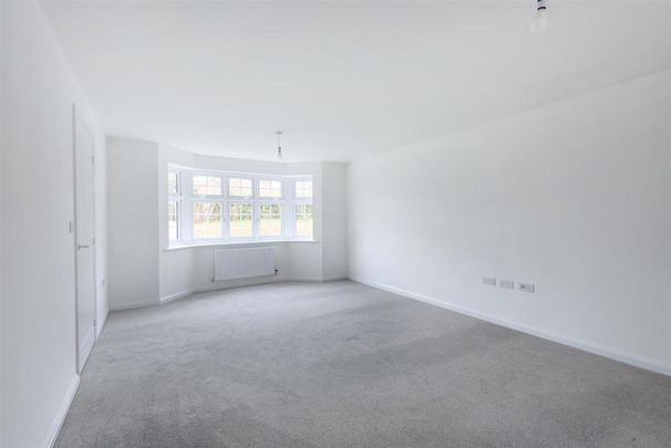 4 bedroom detached house to rent - Photo 1