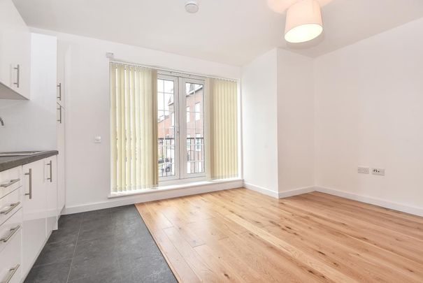 2 bedroom apartment to rent - Photo 1