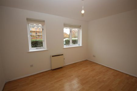 1 bedroom Terraced House to let - Photo 4