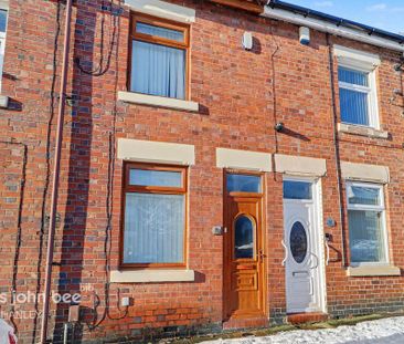 2 bedroom terraced house to rent - Photo 4