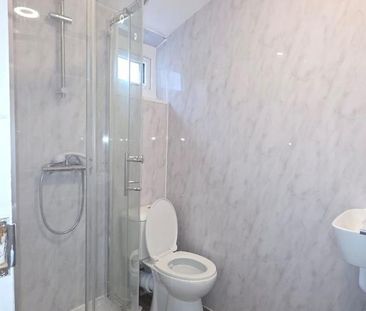 3 bedroom terraced house to rent - Photo 6