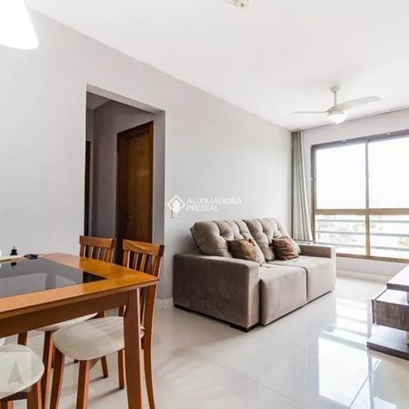 Apartamento com 2 quartos e 57m² para alugar em Partenon, Porto Alegre. - Photo 2