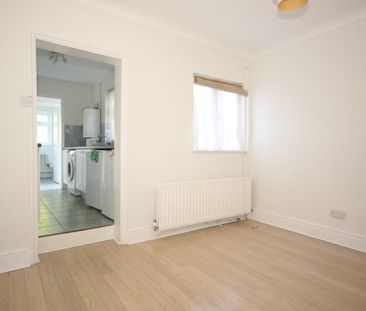 Drummond Road, Guildford - Photo 5