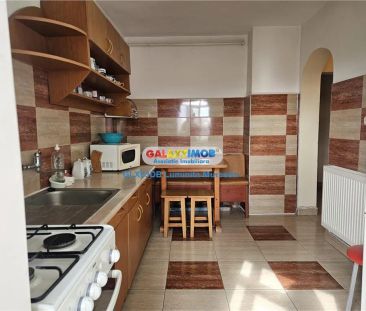Inchiriere apartament 2 camere decomandat Targoviste Micro 11 - Fotografie 3