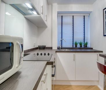 1 bedroom ground floor flat to rent - Photo 2
