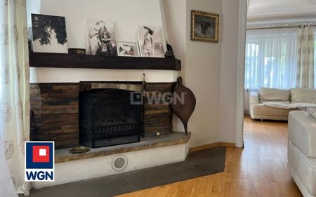 Dom na wynajem Zagórze - Wygodna willa dla osób ceniacych spokój i komfort. - Zdjęcie 3