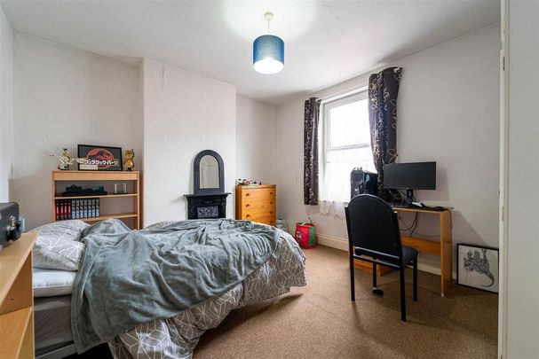 4 bedroom house to rent - Photo 1