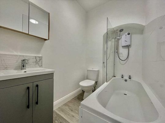 3 bedroom house share to rent - Photo 1