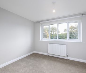 2 bedroom semi-detached house to rent - Photo 5